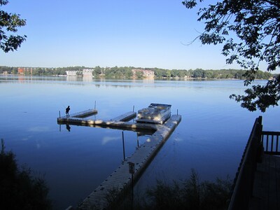 Relax & Have Fun..you Deserve It! Cozy Remodeled 1 Bdrm Condo On Lake Delton