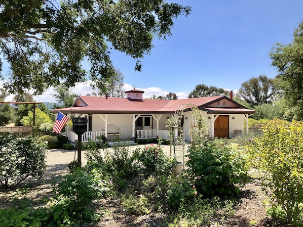 Charming newly remodeled urban farmhouse nestled in a quiet & peaceful setting!