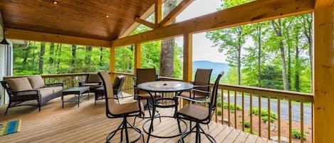 Large covered deck with awesome long range views