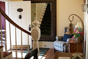 Front entryway into the Guesthouse.