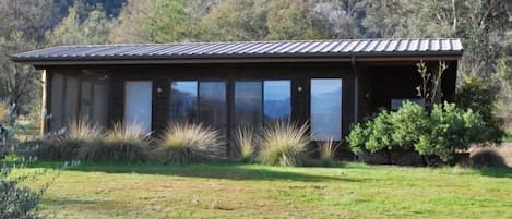 Sequoia View Cottage