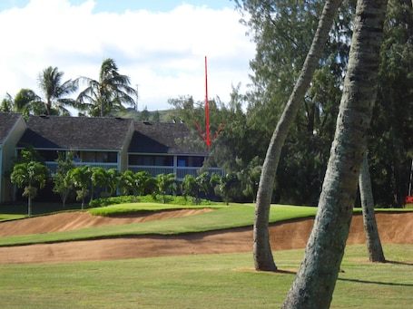 The red arrow marks the spot for 'The 19th Hole' on Fazio Golf Course