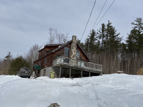 Perfect driveway for sleigh riding after a great day of skiing!