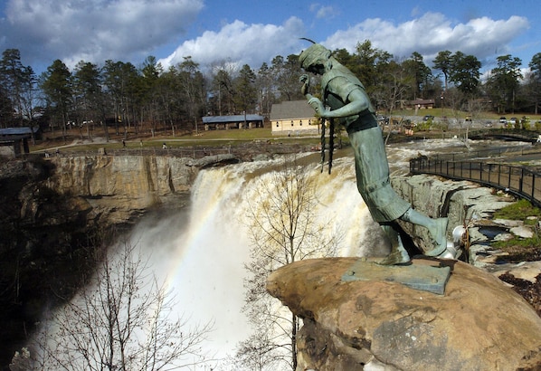 Noccalula Falls.