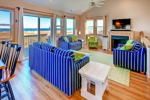 Surf-or-Sound-Realty-Absolutely-Shore-13-Great-Room