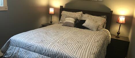 Bedroom with queen bed