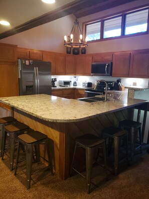 breakfast bar seating for 6, double oven, french door fridge 
