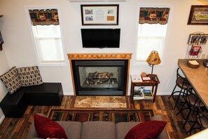 Gas fireplace. (Please note, it is turned off in the summertime.)