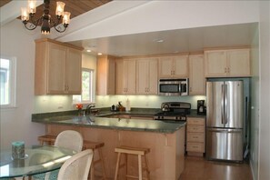 Enjoy the new kitchen and appliances, fully stocked