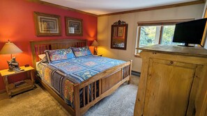 Beaver Creek West Condo C3 Master bedroom with King bed