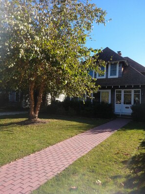 Come on in and enjoy the beauty and serenity of Sea Girt.