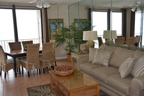 2 glass doors in the LR offer full ocean views & access to our private balcony.