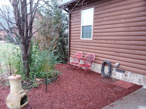 Front Sitting Area