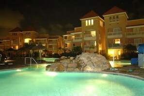 RESORT AT NIGHT