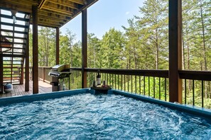 5 person hot tub