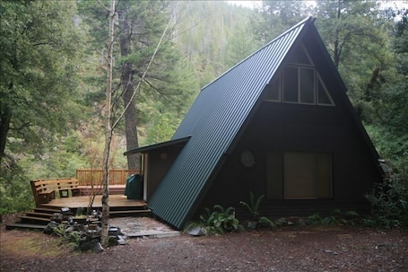 The cabin as you drive up to it.
