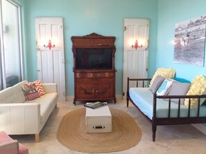 It has even been featured in magazines for its incredible style & personal touch