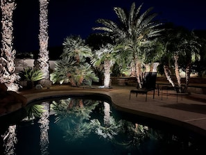 Landscape lighting for magical evenings