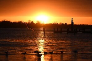 Enjoy your Seaside Sunset Getaway!!!
