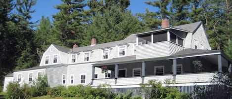 Monadnock Manse on Silver Lake