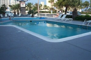 Vila #1 pool