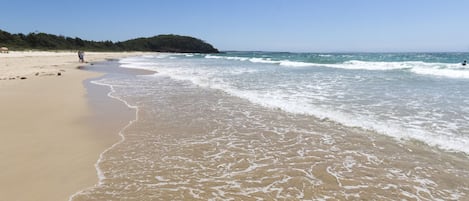 Narrawallee Beach