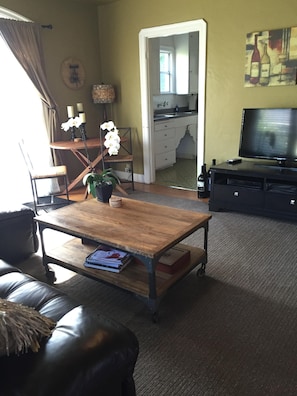 Living room / Kitchen