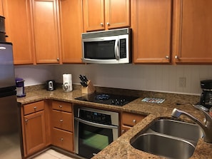 Full Size Kitchen