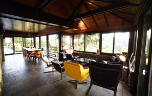 Bella vista corner