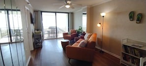 New Living Room furnishings January 2023