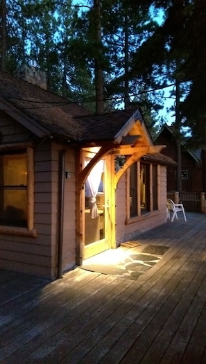 Lakeview Brockway Cabin - Front Door