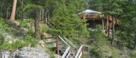 Yurt Living on Flathead Lake