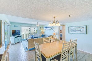 Open concept living room and dining room.