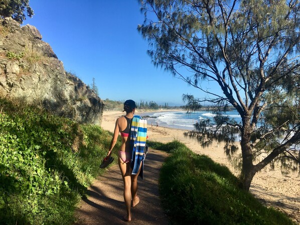 Time to hit the beach! Oxley Beach is across the road & Town Beach a 5 min walk.