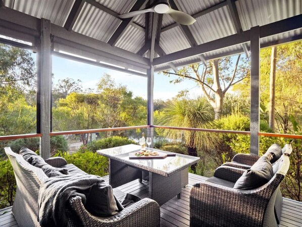 Garden View, Balcony/Terrace and Seating Area