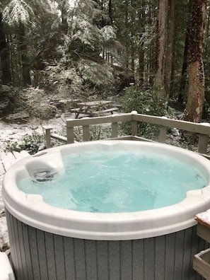 Relaxing Hot tub