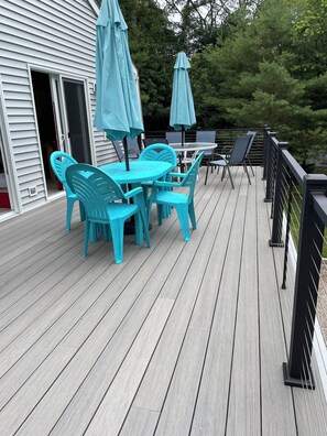 New composite deck with cable railing