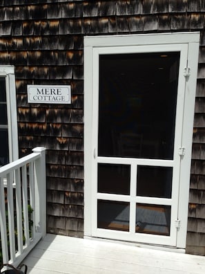Front screen door