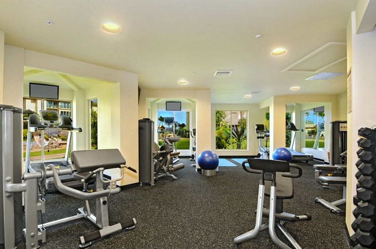 Waipouli Beach Resort Extra Large Unit! Luxurious Decor! Sleeps up to 8*