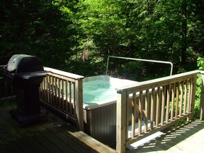 Bain à remous extérieur