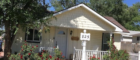 Street View of Rose Haven Cottage