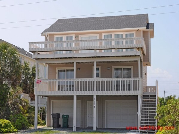 Flip Flops Exterior