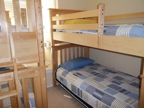 Guest Room with 2 sets of bunk beds 
