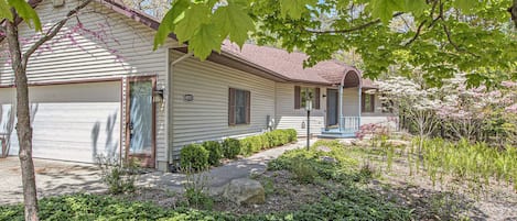 Front view of home from driveway. 