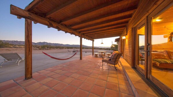 Overlooking Joshua Tree National Park (border is 40 feet from patio)