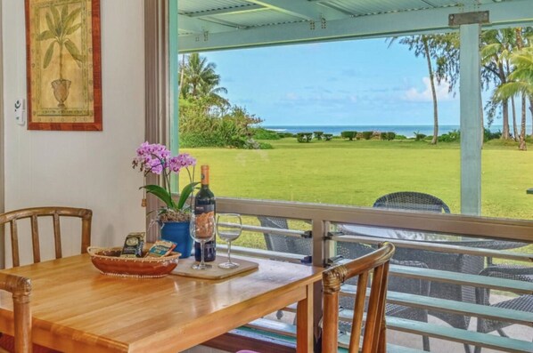 KEO Hanalei Bay Oceanfront Dining view - KEO Hanalei Bay Oceanfront Dining view