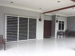 Heza Villa With Huge Private Space
