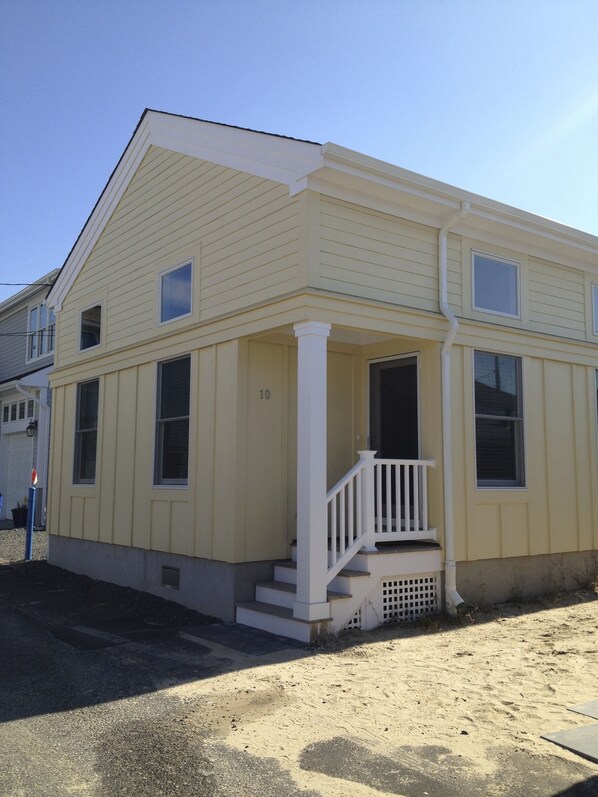 

Front of house