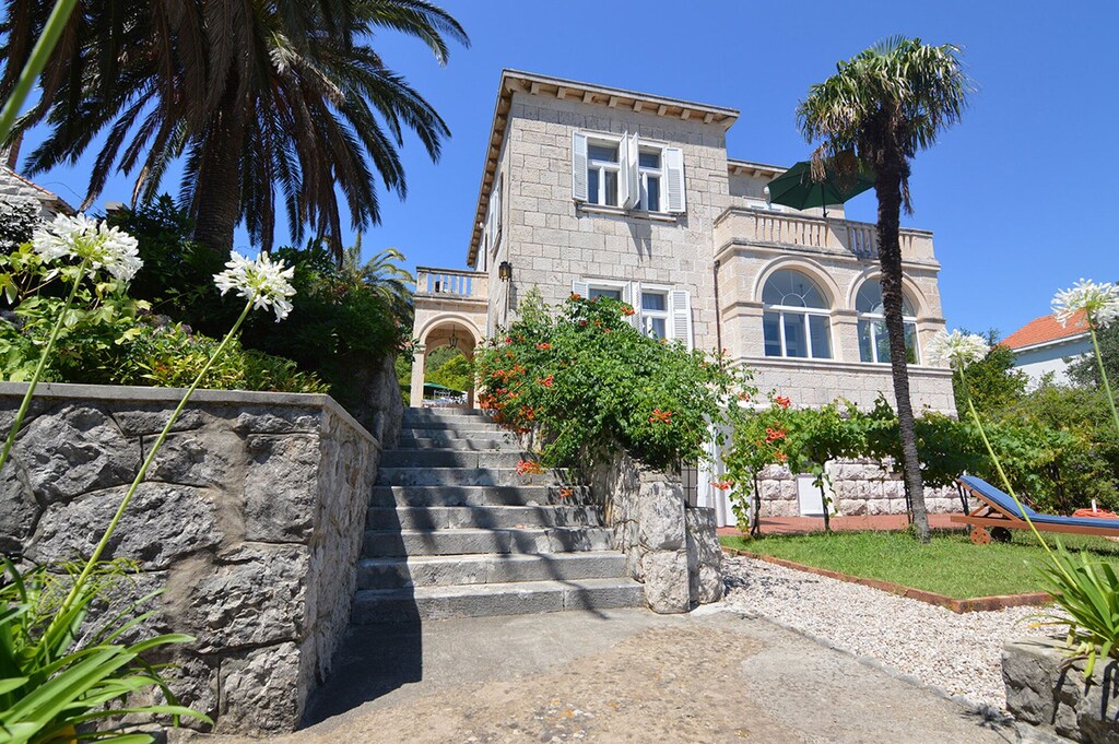 Picture of villa