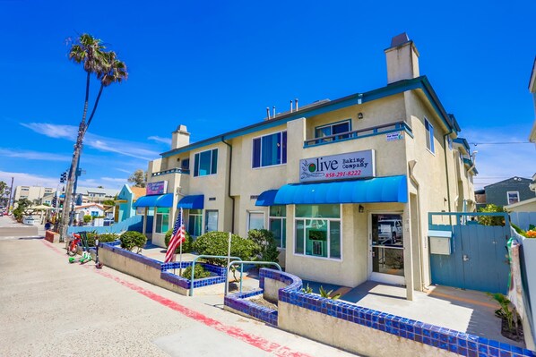 Gail's Mission Beach Getaway is located off of Santa Clara Place right behind the Olive Bakery